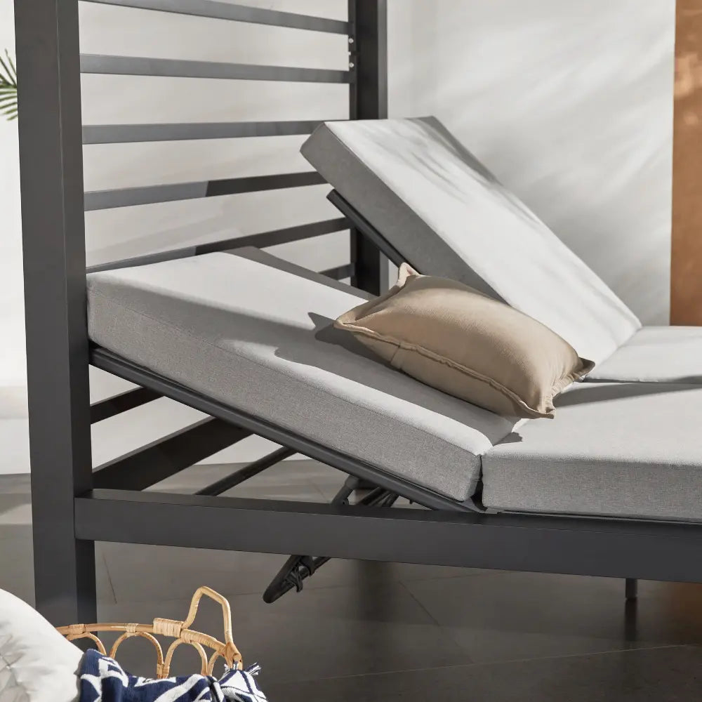 MATALA Hank Decor