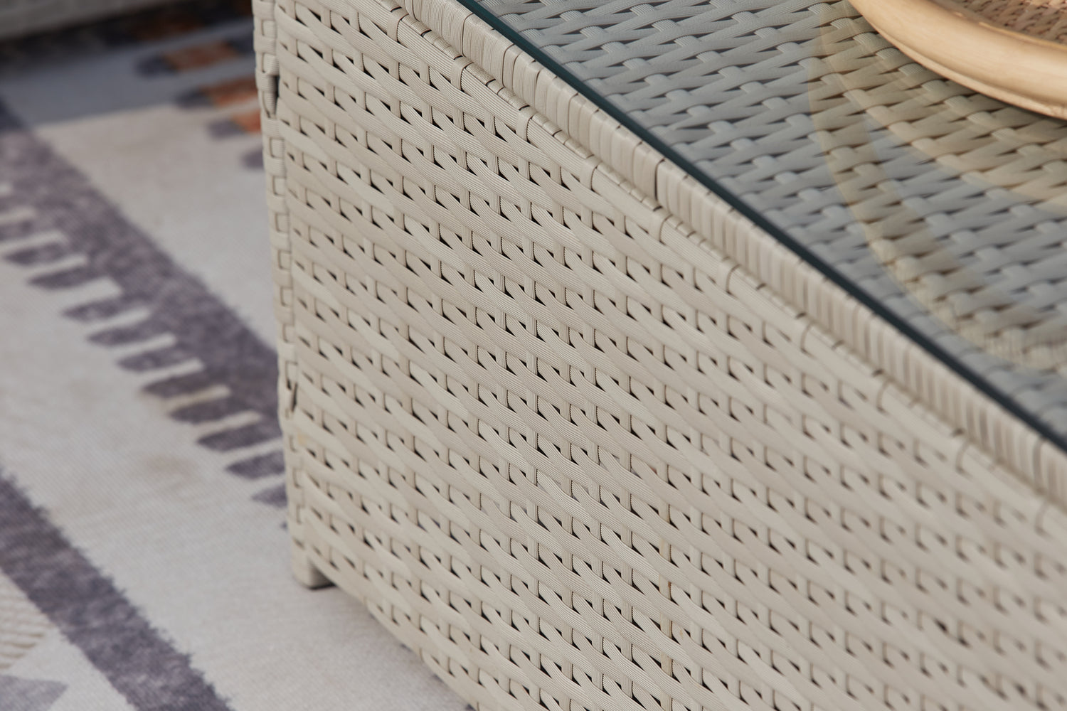 SILANG Hank Decor