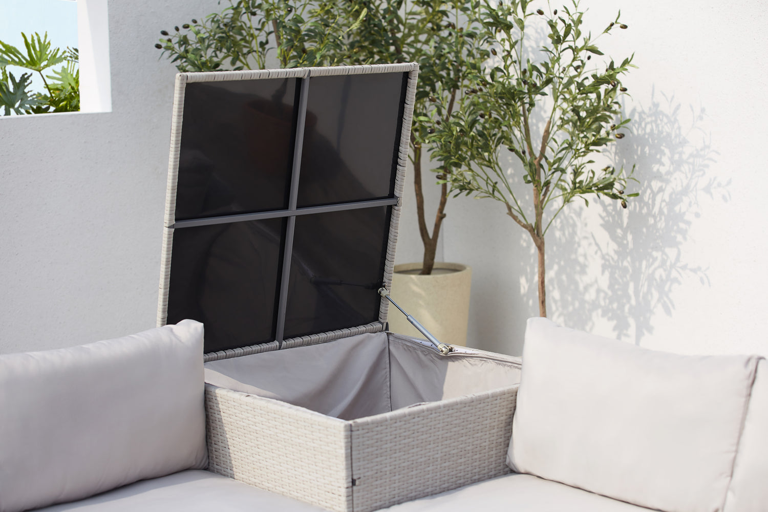 SILANG Hank Decor